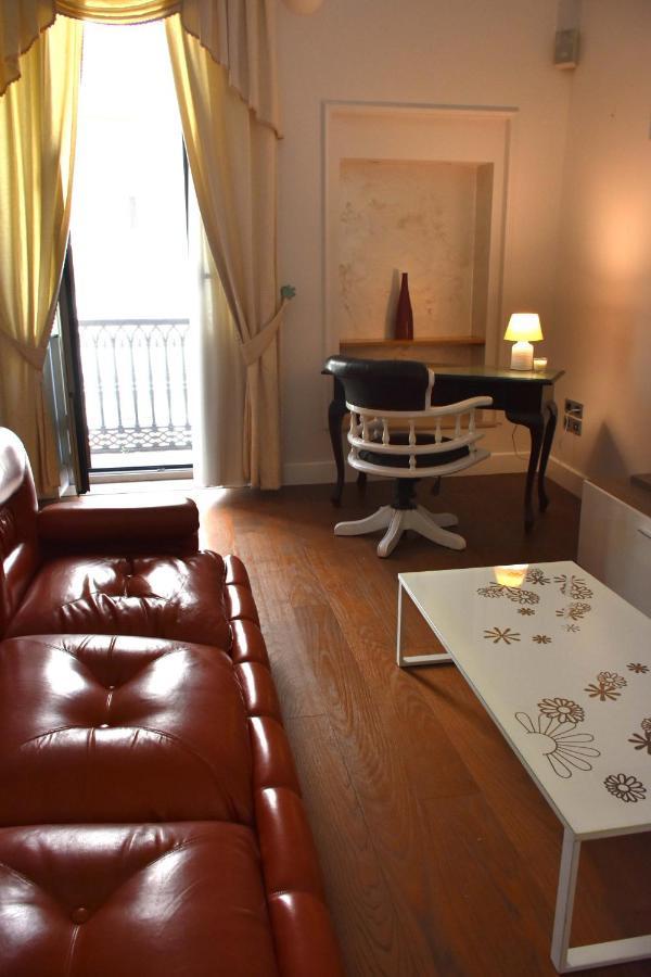 Il Duomo E Il Mare Apartment Brindisi Exterior foto
